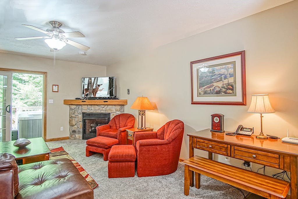 Creekside E17, Frisco Kid Retreat Jacuzzi Sleeps 11