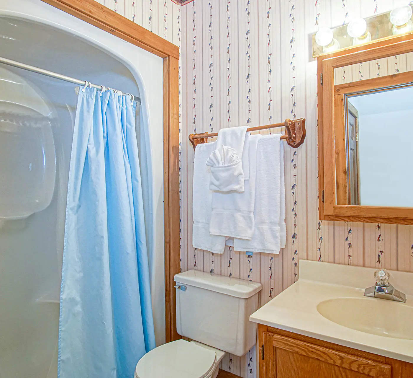 1 Br Plus Loft: Whistlepunk 40