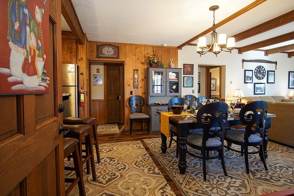 Whistlepunk 20 Wilderness Hideaway, Slope Side,  Spacious 2 Br Condo