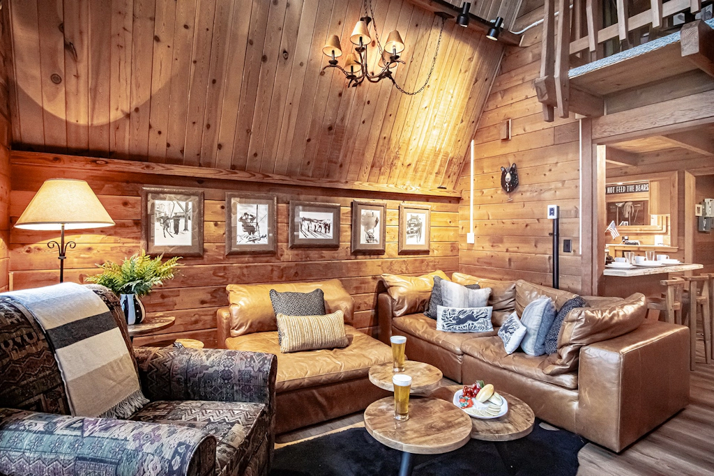 6 Br: North Westridge Rd. 111