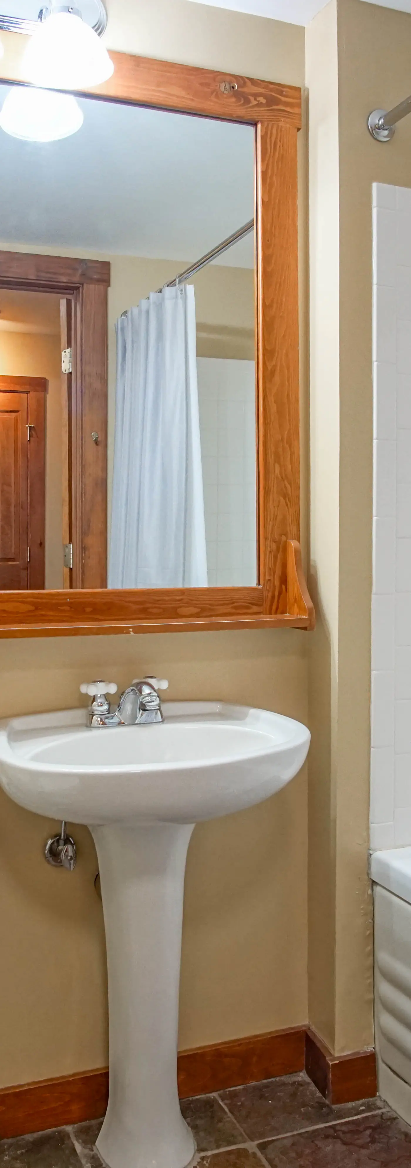 1 Br Studio: Rimfire 162