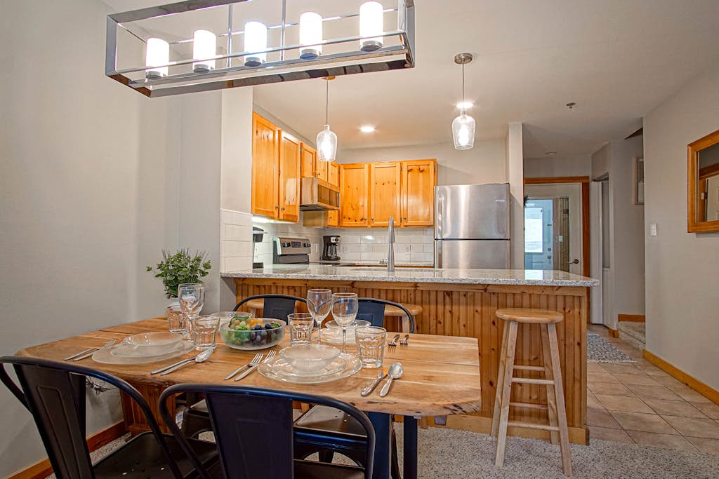 Camp Four 23: Pet Friendly,  Slope side, Gas Fireplace.