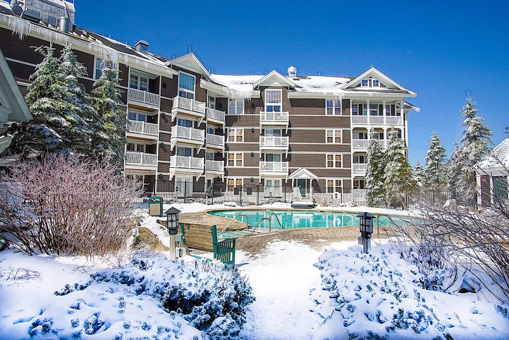 Ski In/Out! 1 Bed 1 Bath Slope Views Allegheny Springs 238