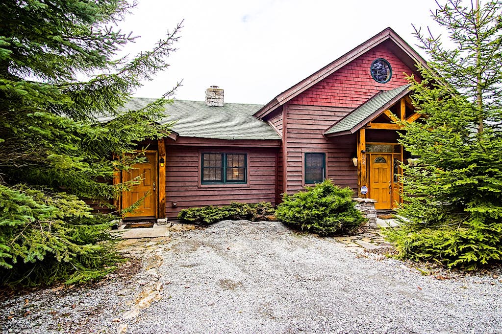 Top property on Snowshoe Mountain North Westridge 32  is as magnificent as its western views!