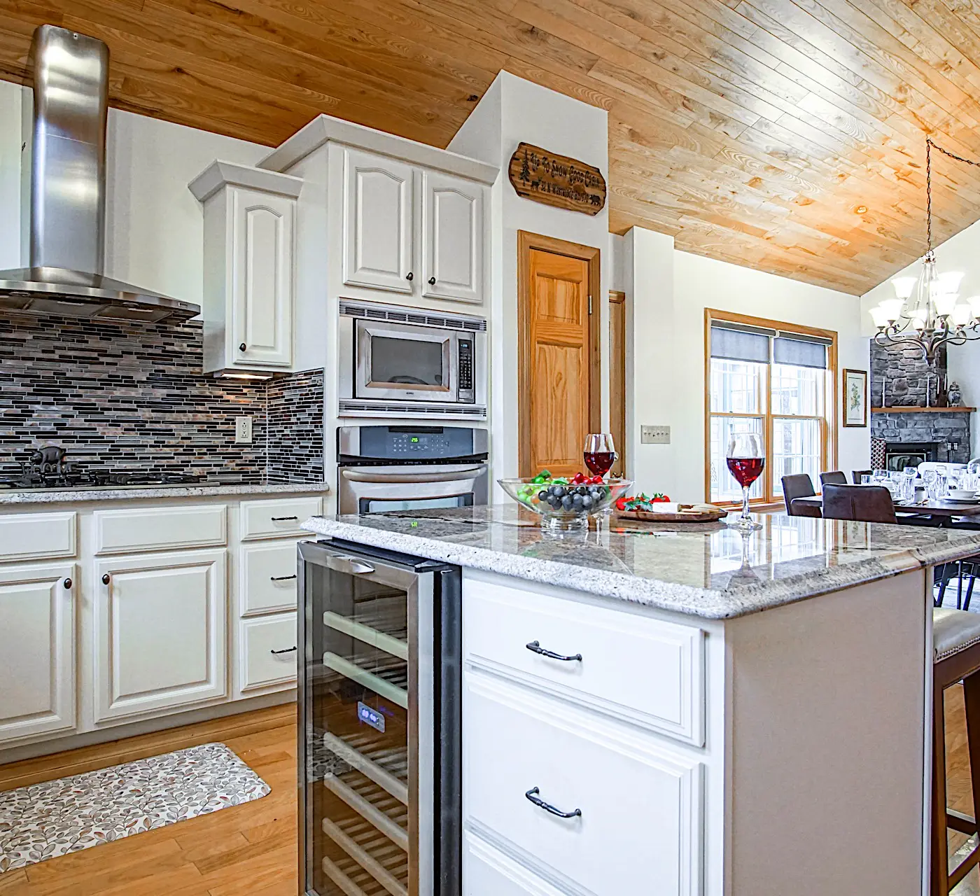 4 Br: N. Westridge Rd. 32