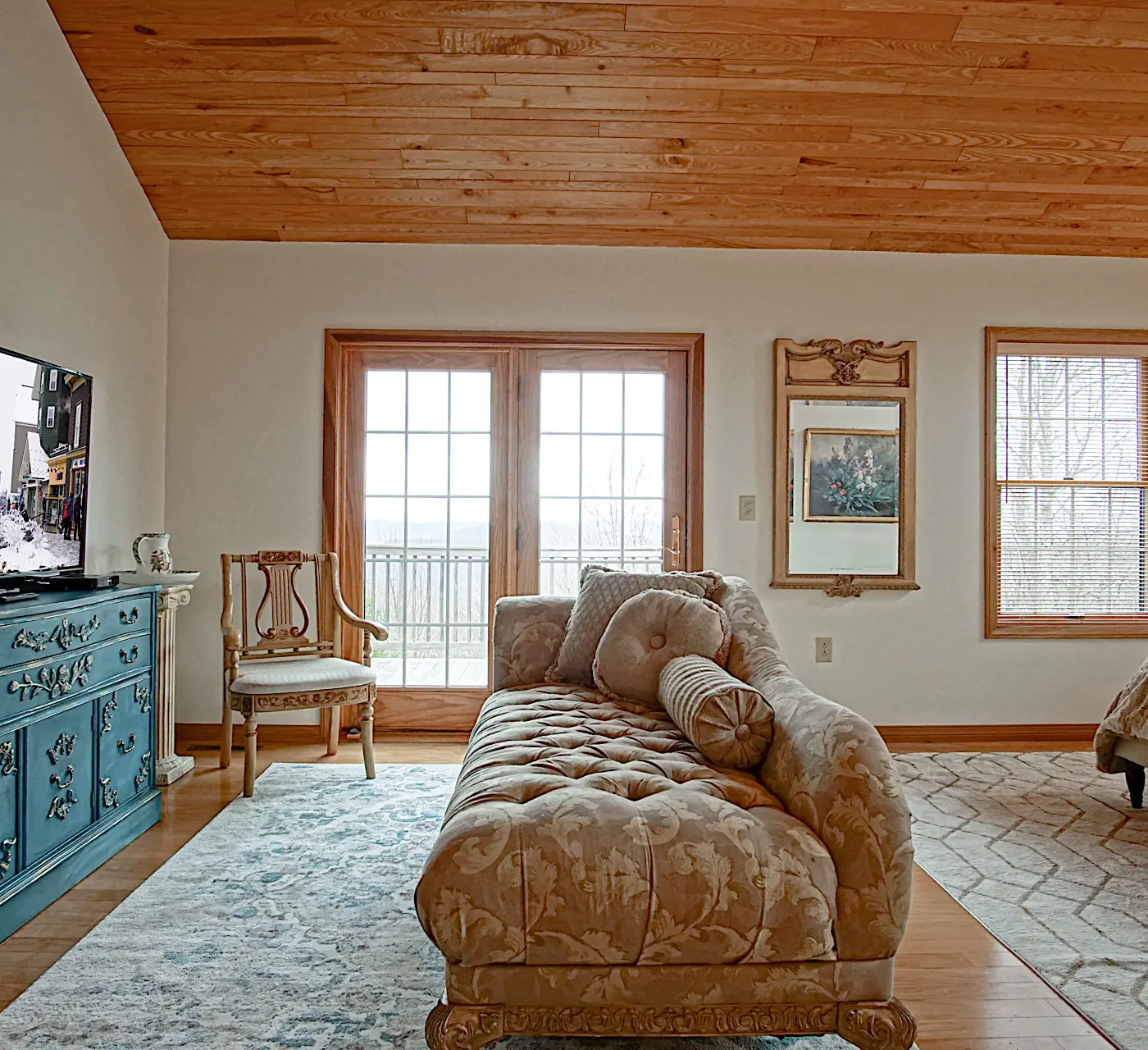 4 Br: N. Westridge Rd. 32