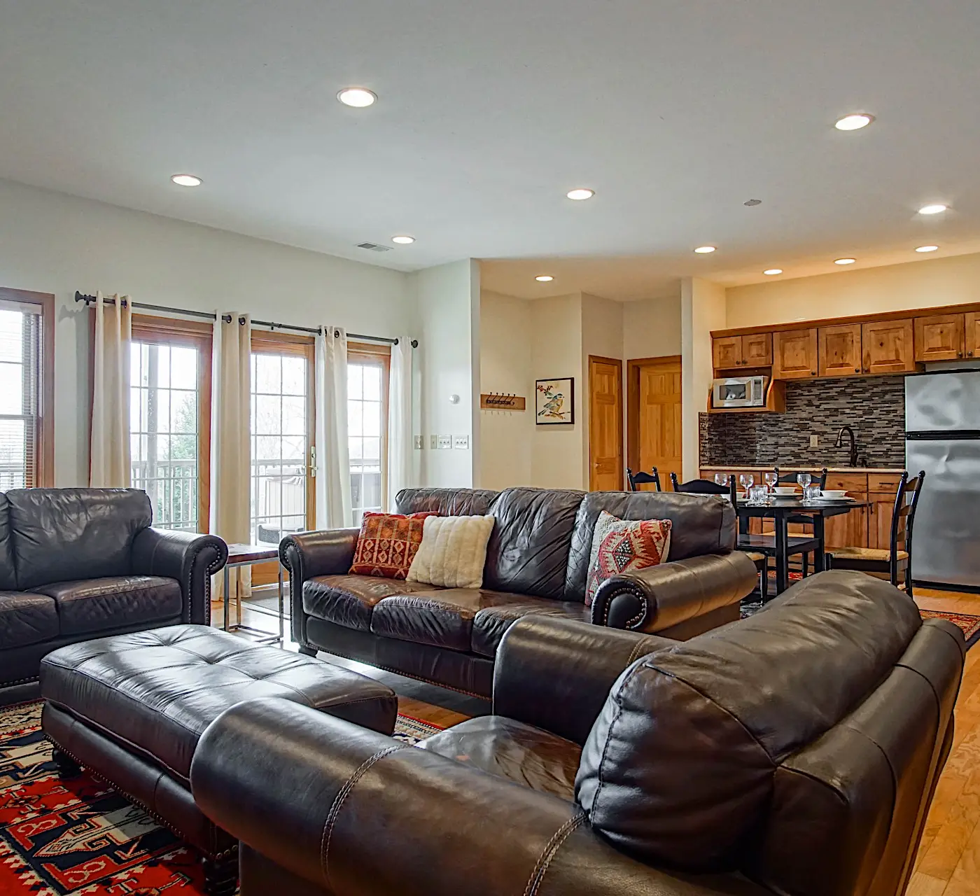 4 Br: N. Westridge Rd. 32