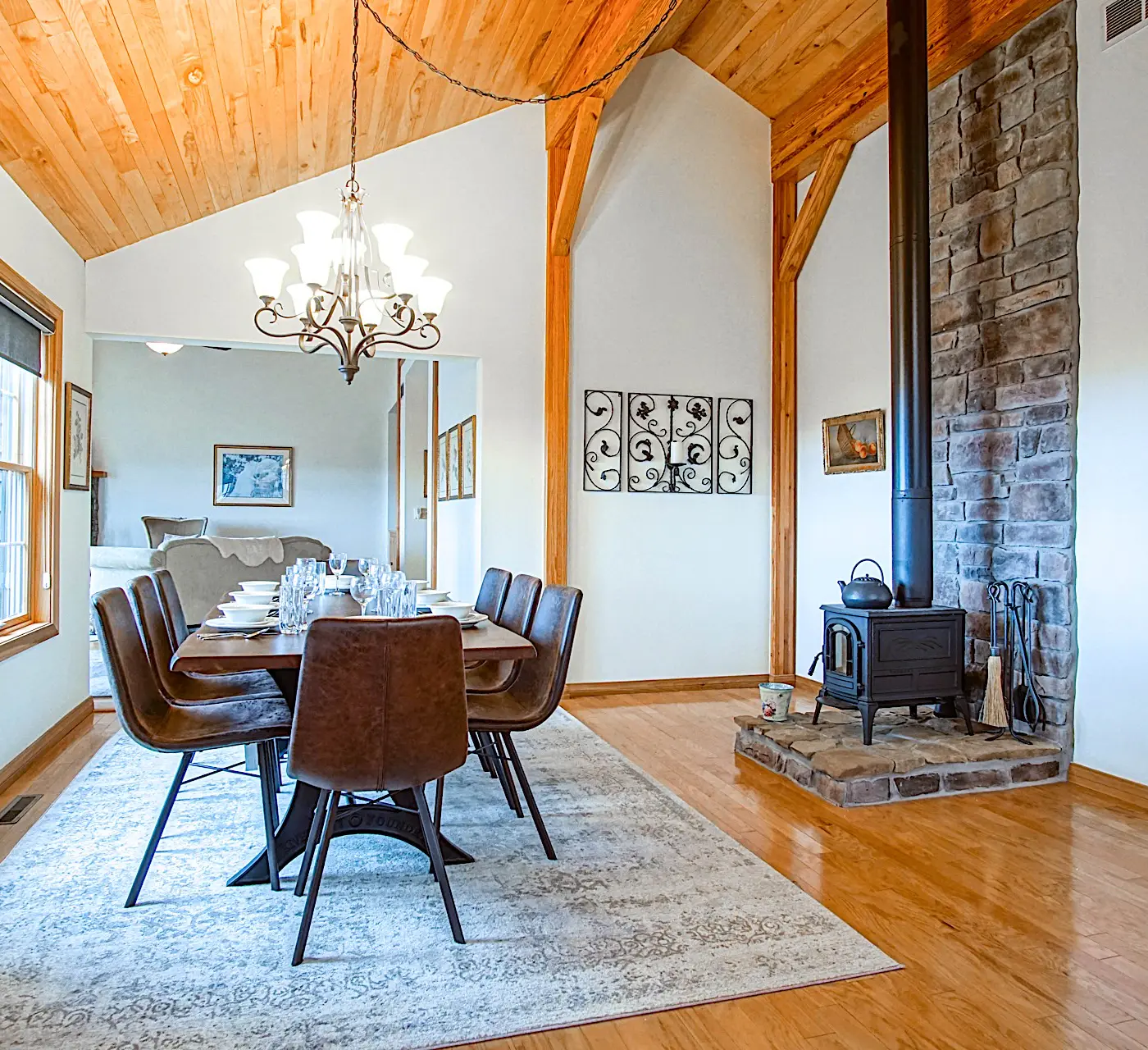 4 Br: N. Westridge Rd. 32