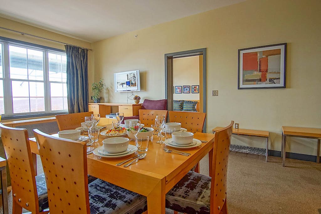 Expedition Station #406: Slope Side, 3 Bed 3 Bath - Perfect for couples or with children