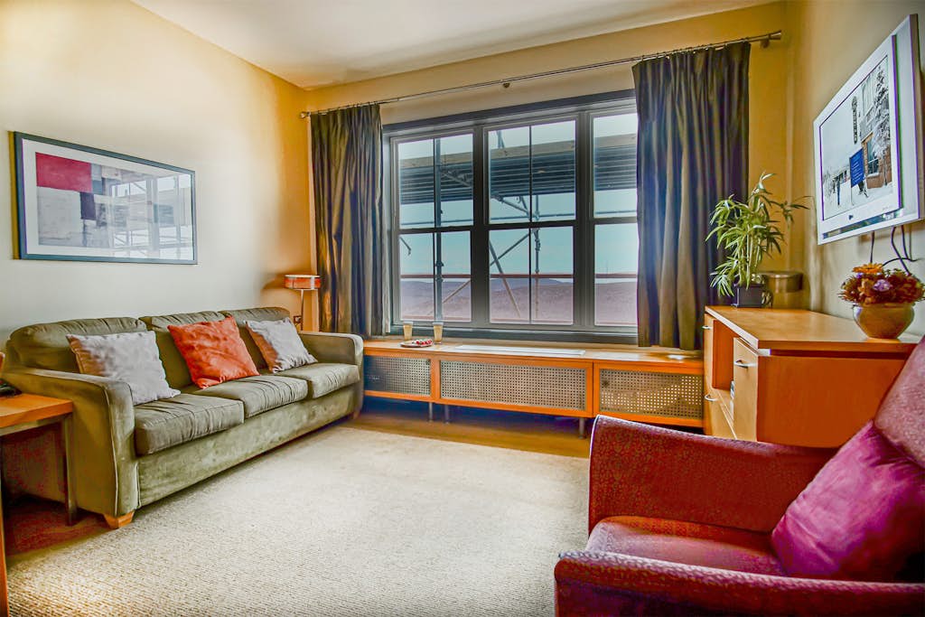 Expedition Station #406: Slope Side, 3 Bed 3 Bath - Perfect for couples or with children