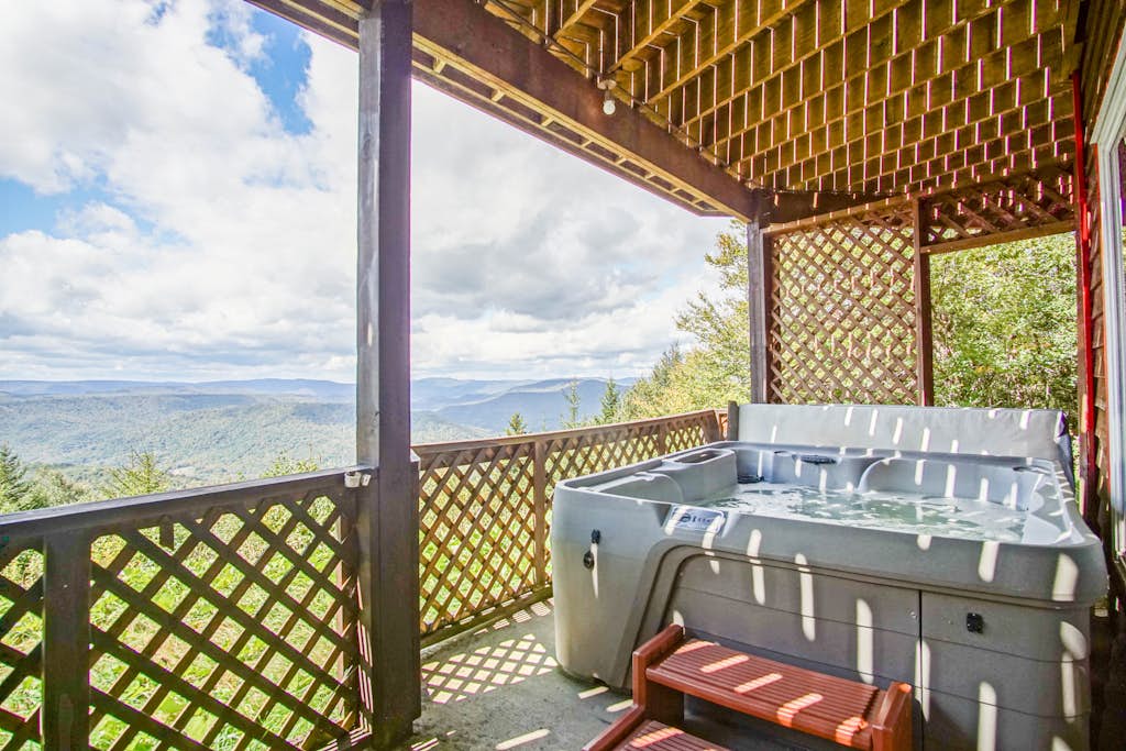 South West Ridge 72-153 5 Br: Large western views. Private hot tub. Wood fireplace.