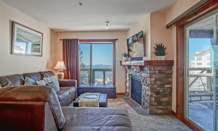 2 Br: Rimfire 214 - Great Western Views on large deck corner unit