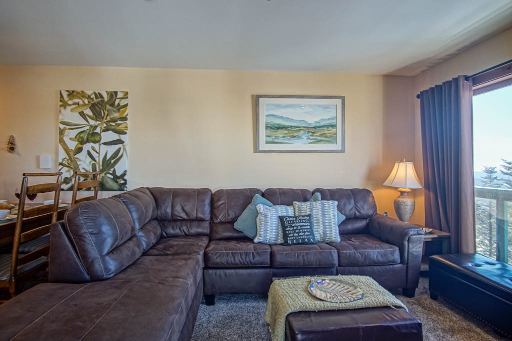 2 Br: Rimfire 214 - Great Western Views on large deck corner unit