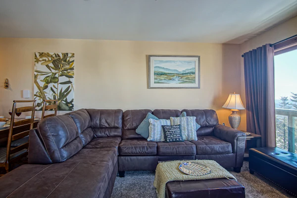 2 Br: Rimfire 214 - Great Western Views on large deck corner unit