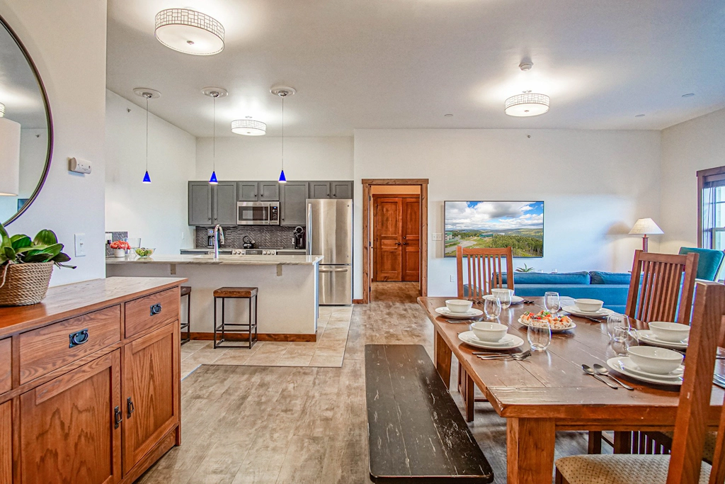 2 Br: Soaring Eagle 403