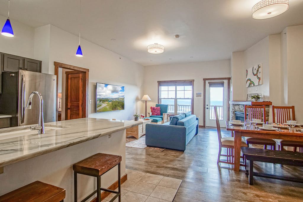 Soaring Eagle #403: 2 Bedrooms, 2 Full Baths