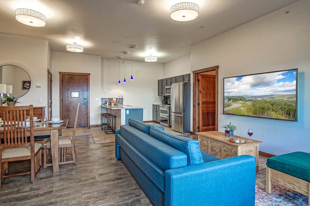 Soaring Eagle #403: 2 Bedrooms, 2 Full Baths