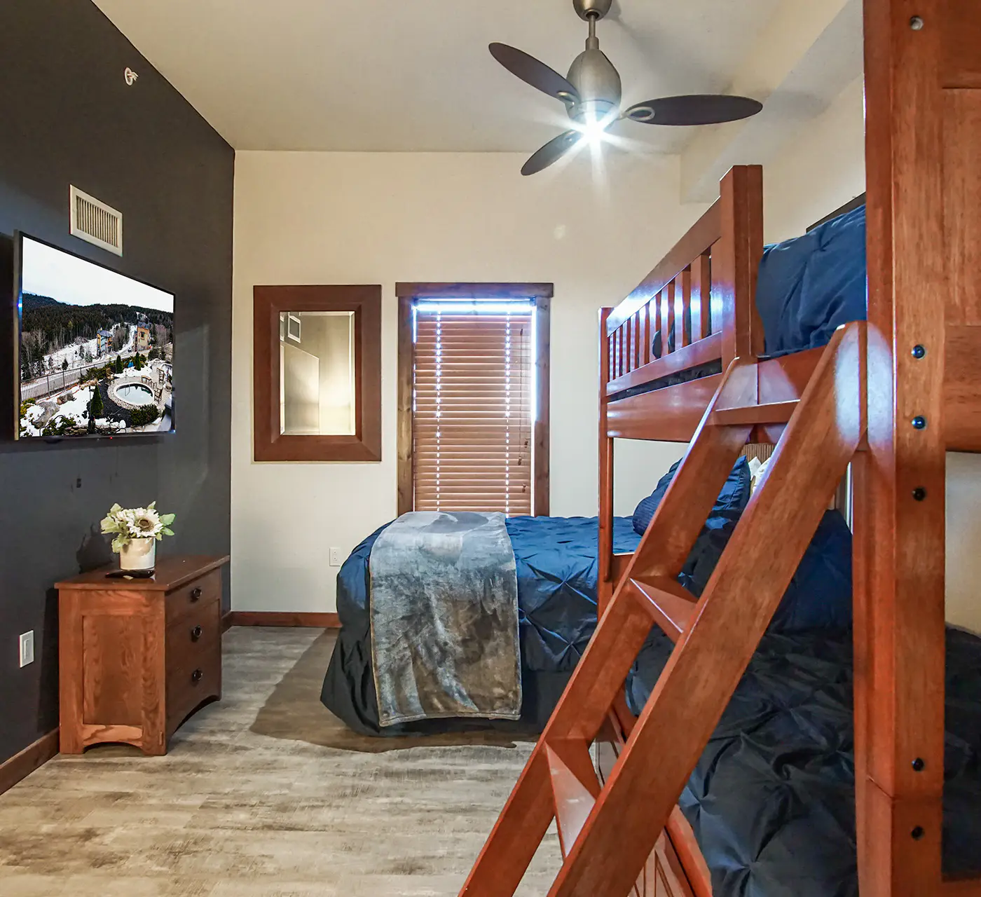 2 Br: Soaring Eagle 403