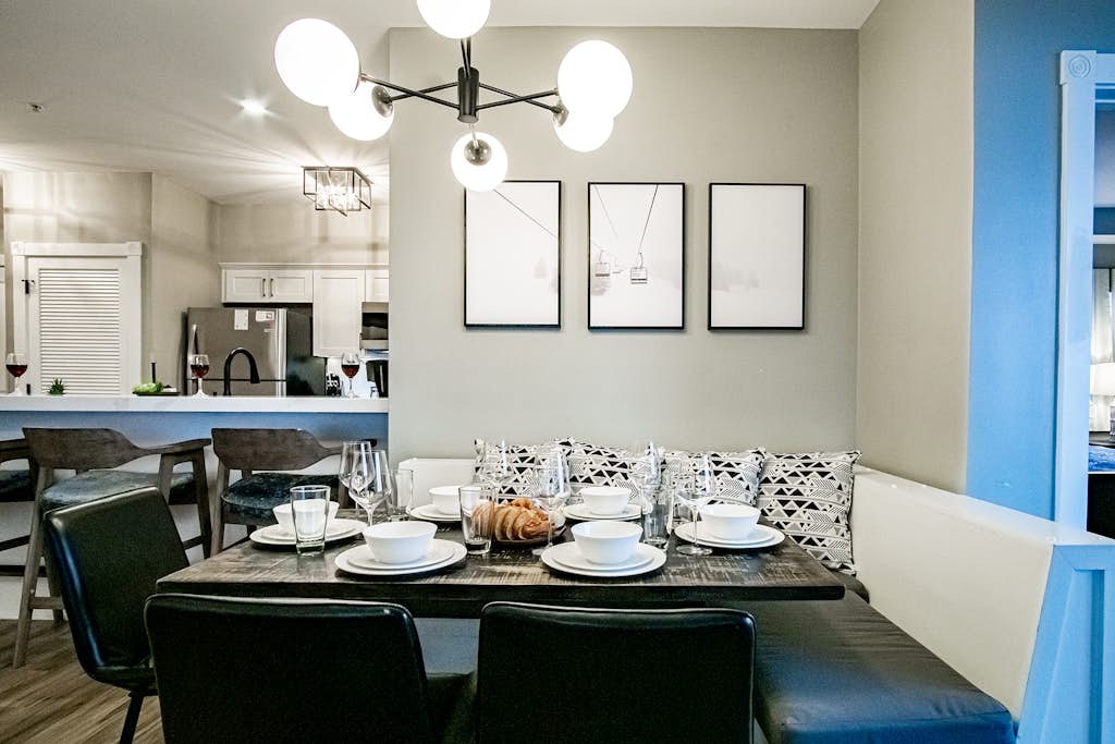 2 Br Seneca Condo 200 Beautiful Vista Views