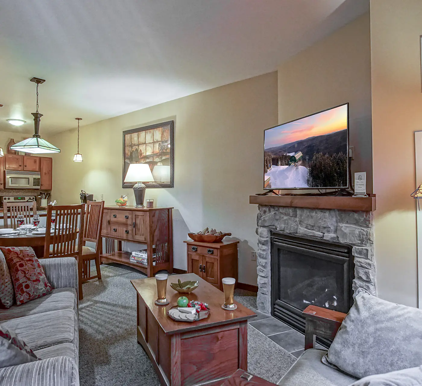 1 Br Studio: Soaring Eagle 315