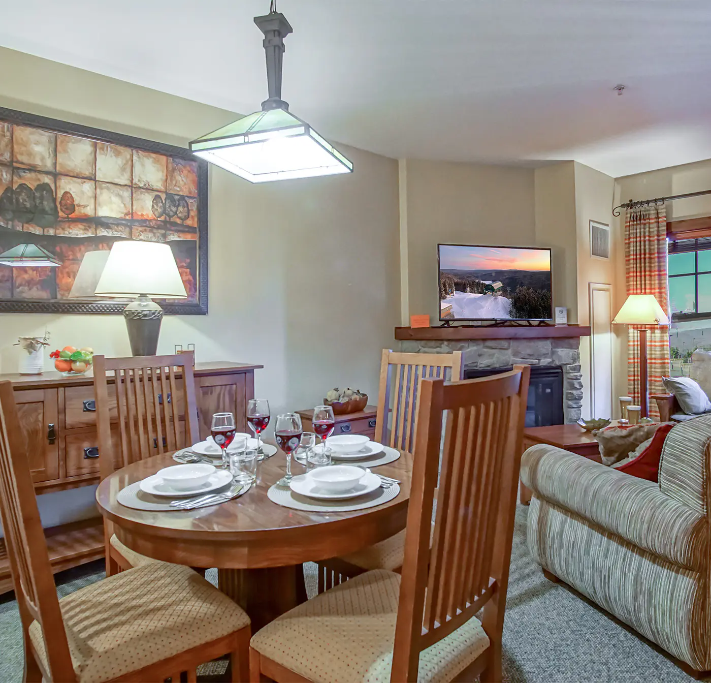 1 Br Studio: Soaring Eagle 315