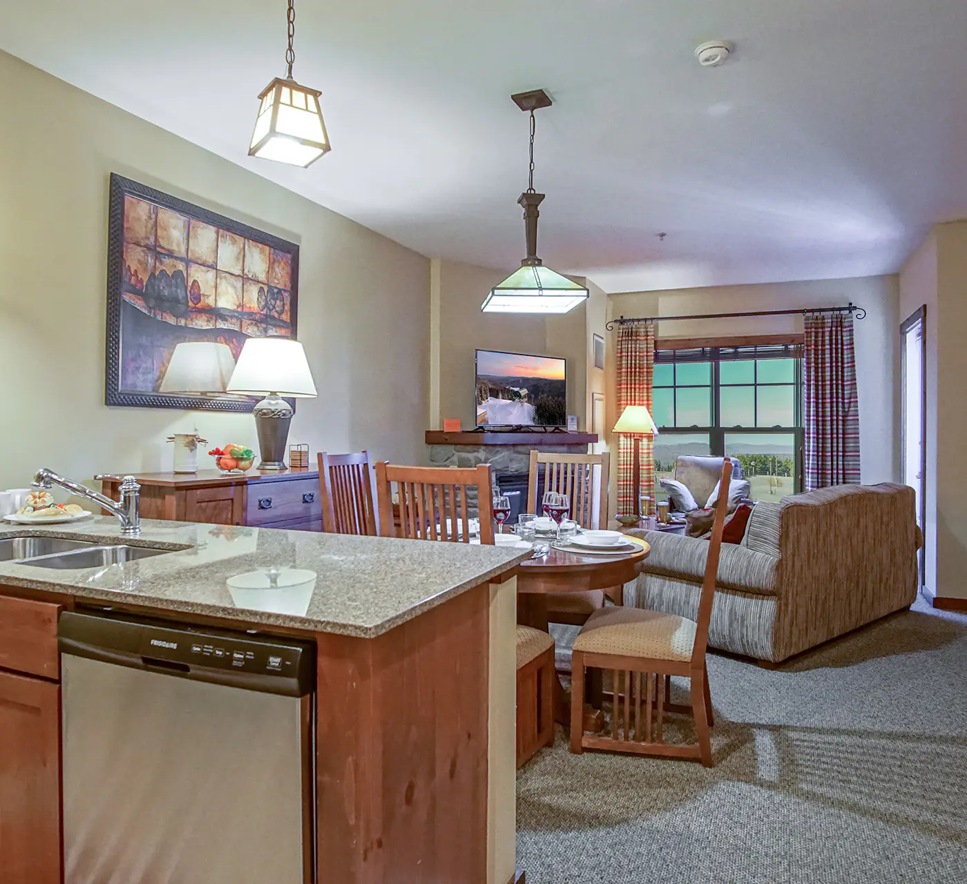 1 Br Studio: Soaring Eagle 315