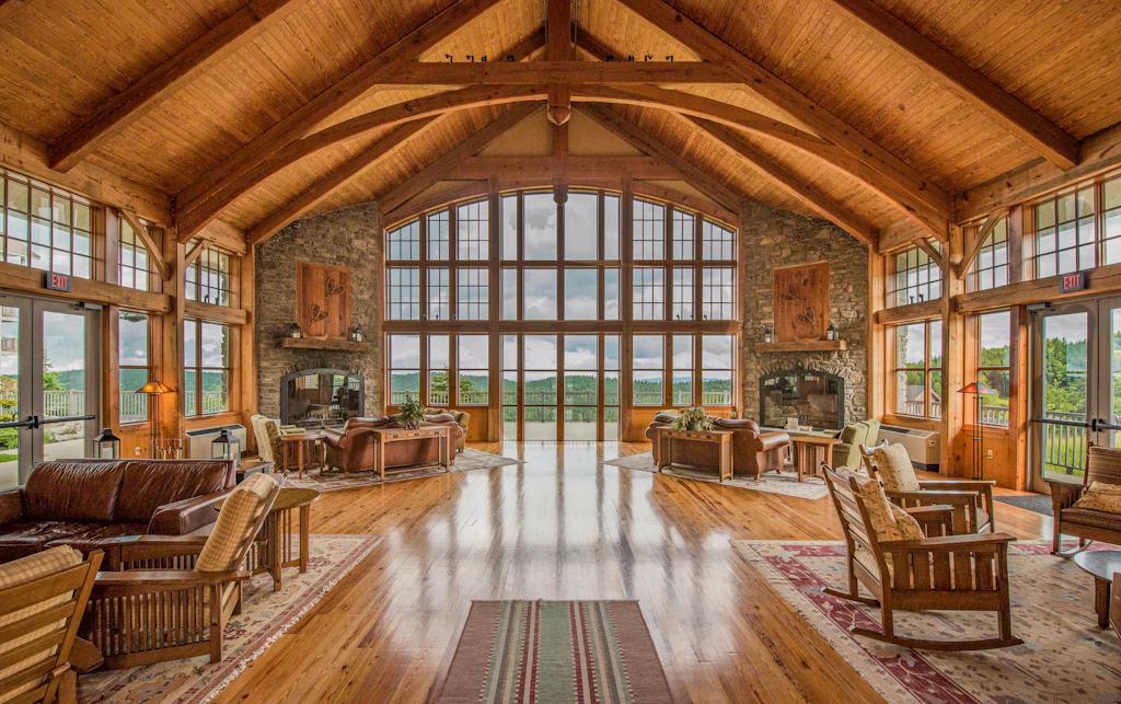 1 Br Studio: Soaring Eagle 315