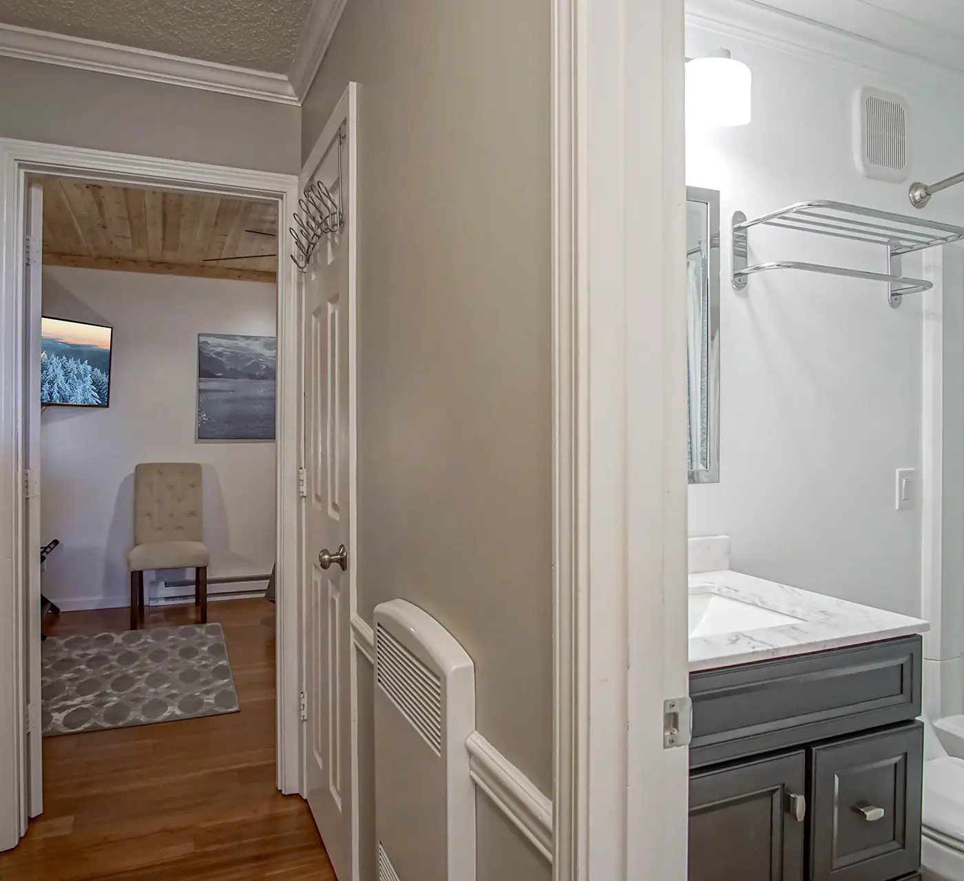 1 Br: Snowcrest 210B