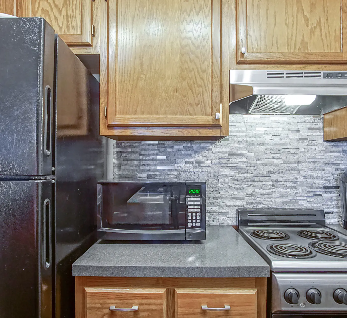 1 Br: Snowcrest 210B