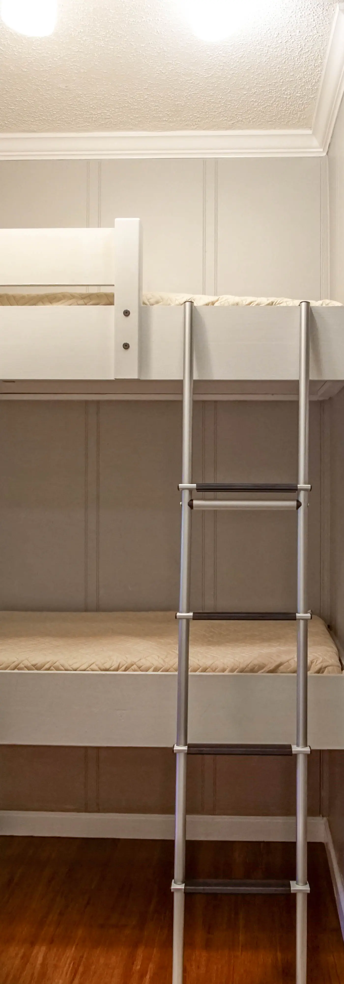 1 Br: Snowcrest 210B