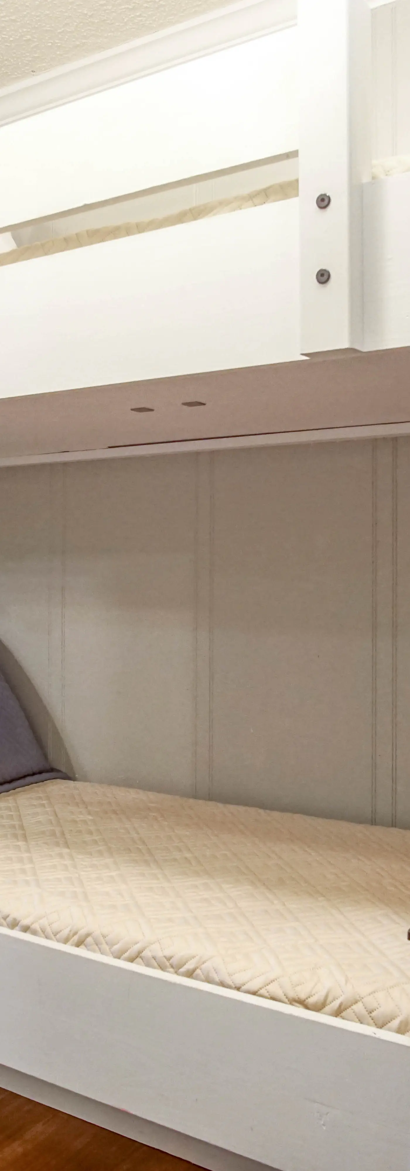 1 Br: Snowcrest 210B