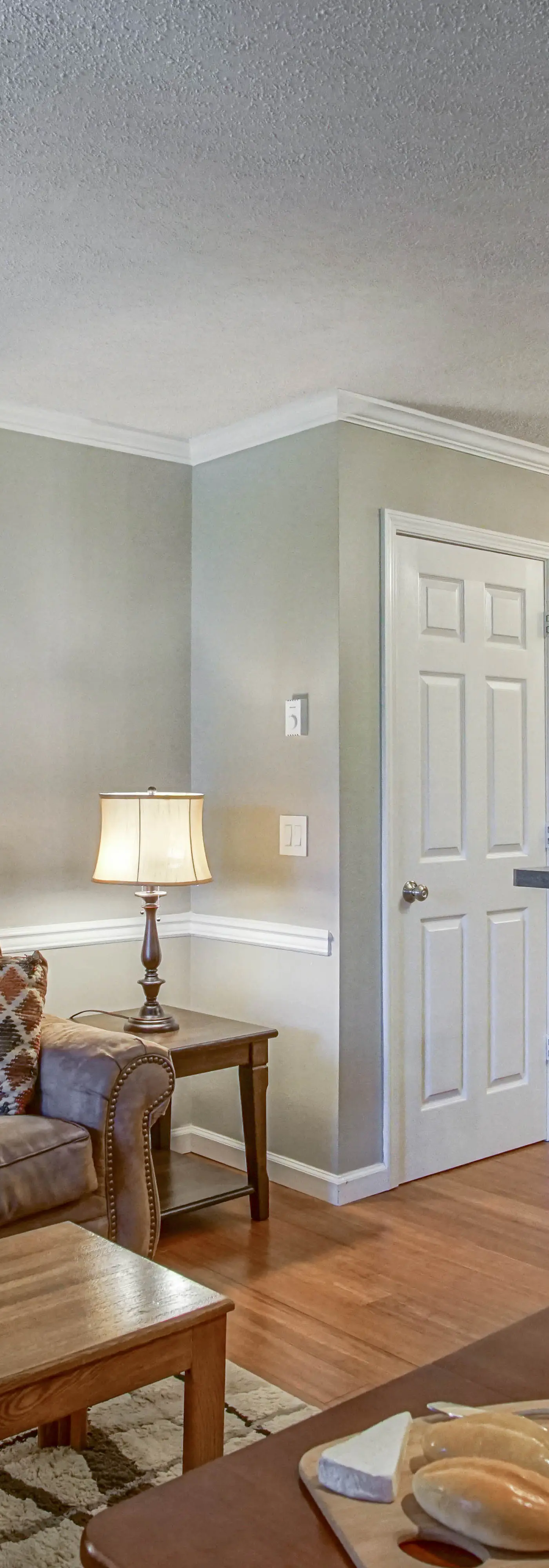 1 Br: Snowcrest 210B