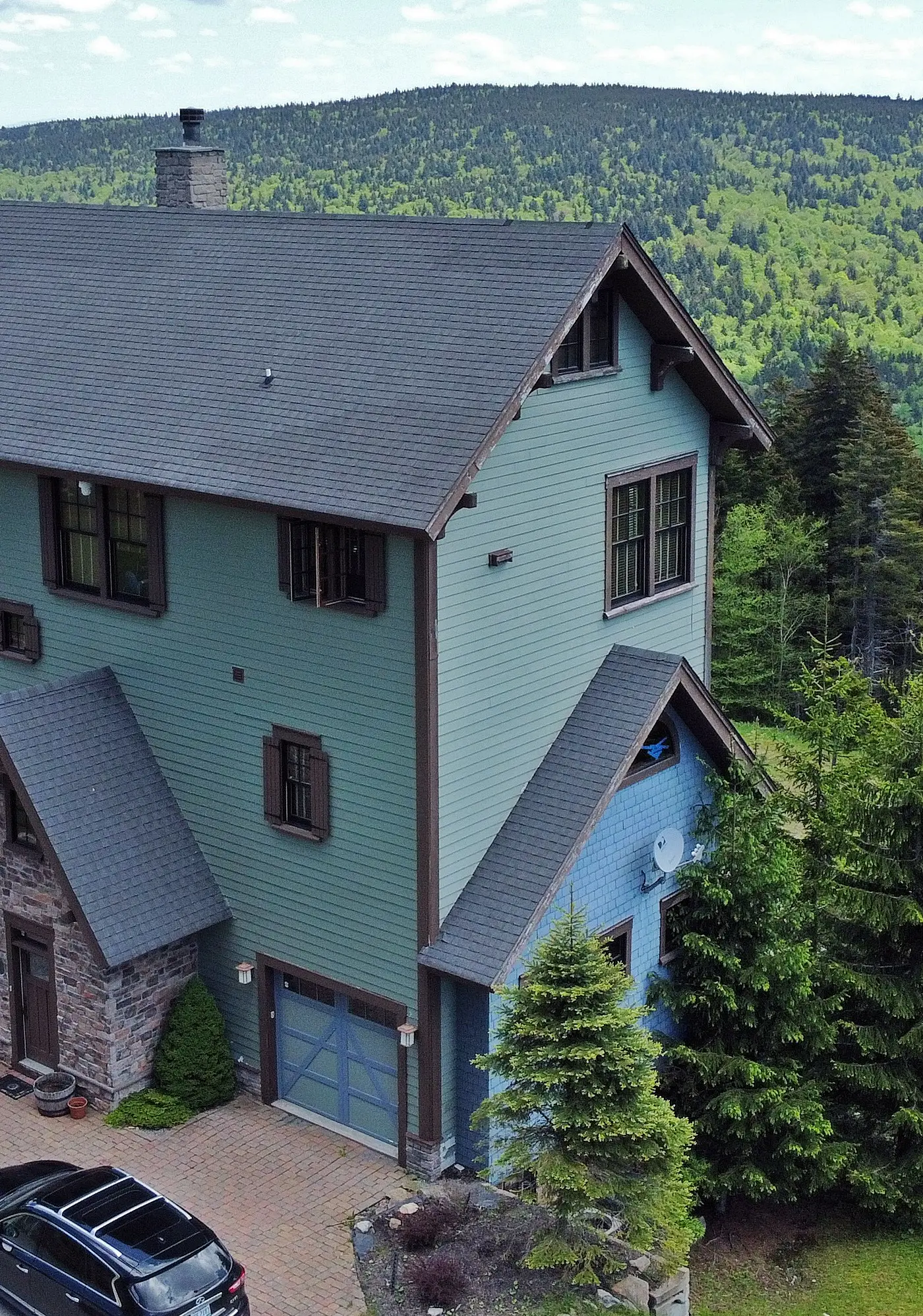 8 Br: Sanctuary Slopeside 1