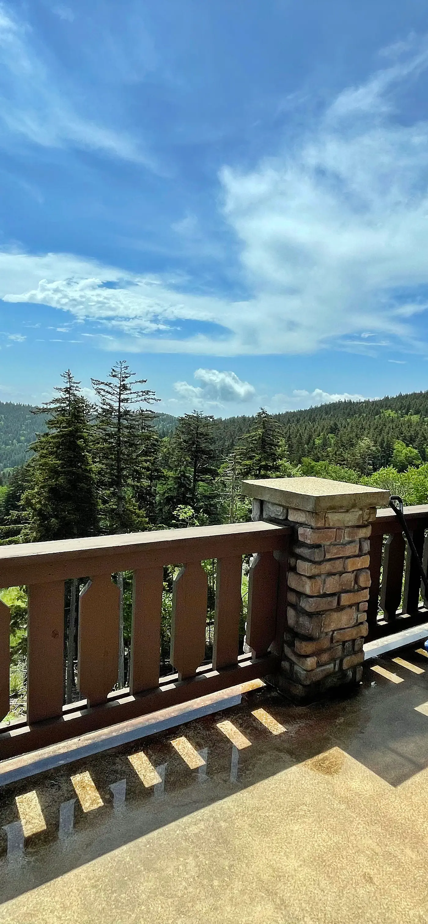 8 Br: Sanctuary Slopeside 1