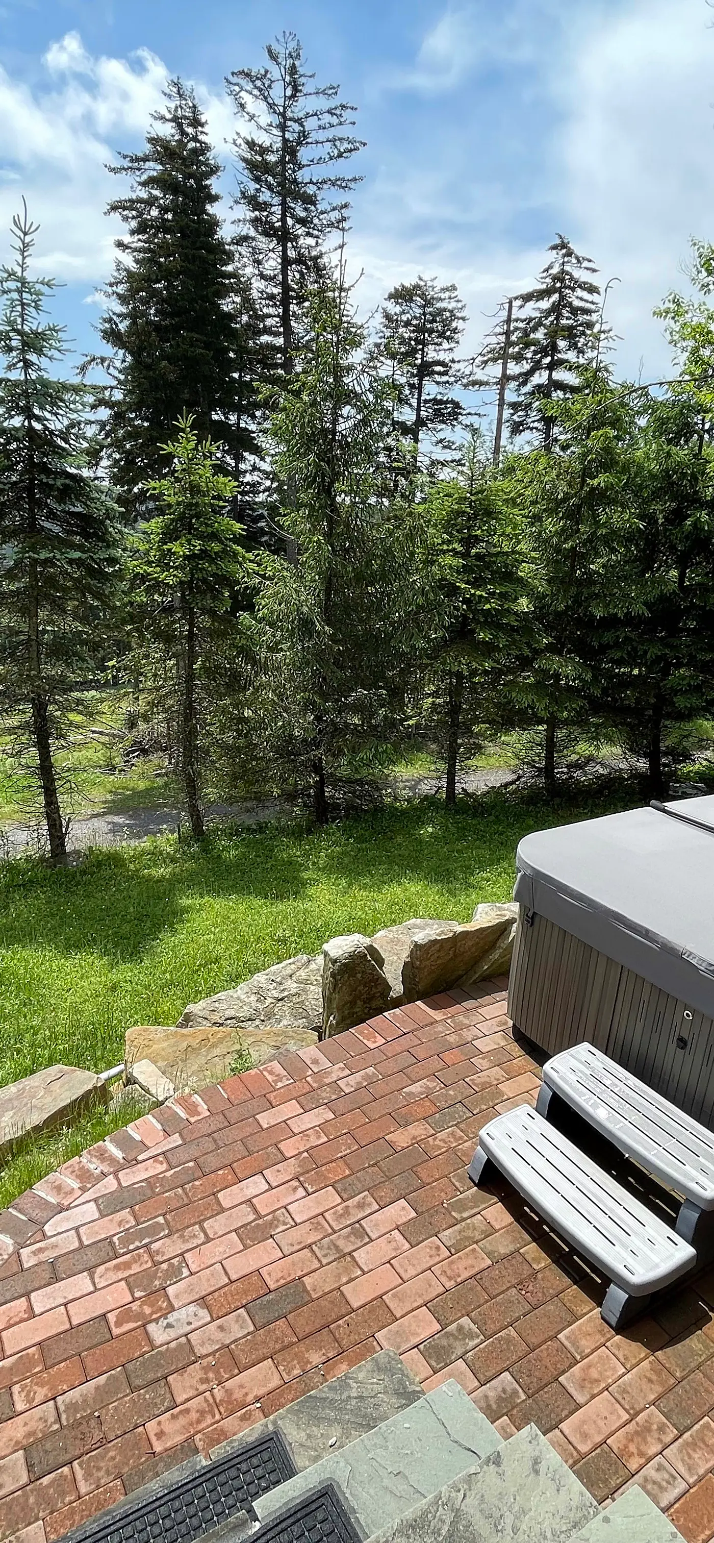 8 Br: Sanctuary Slopeside 1