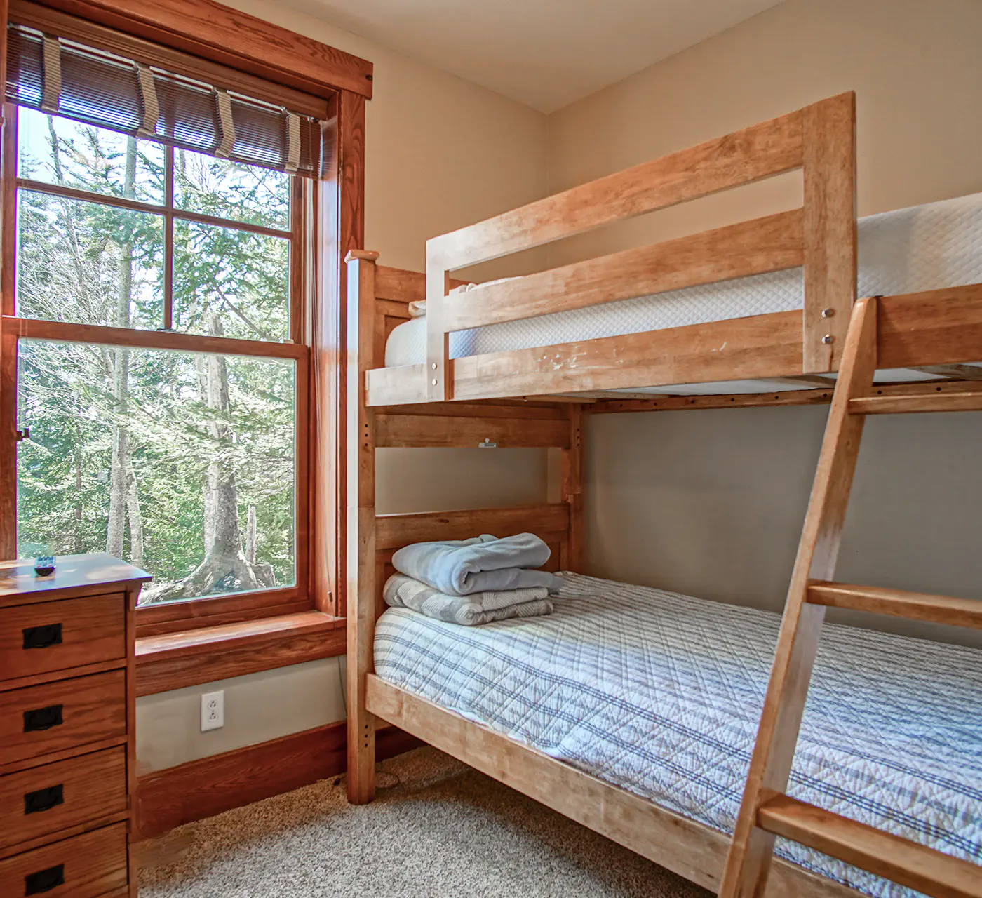 8 Br: Sanctuary Slopeside 1
