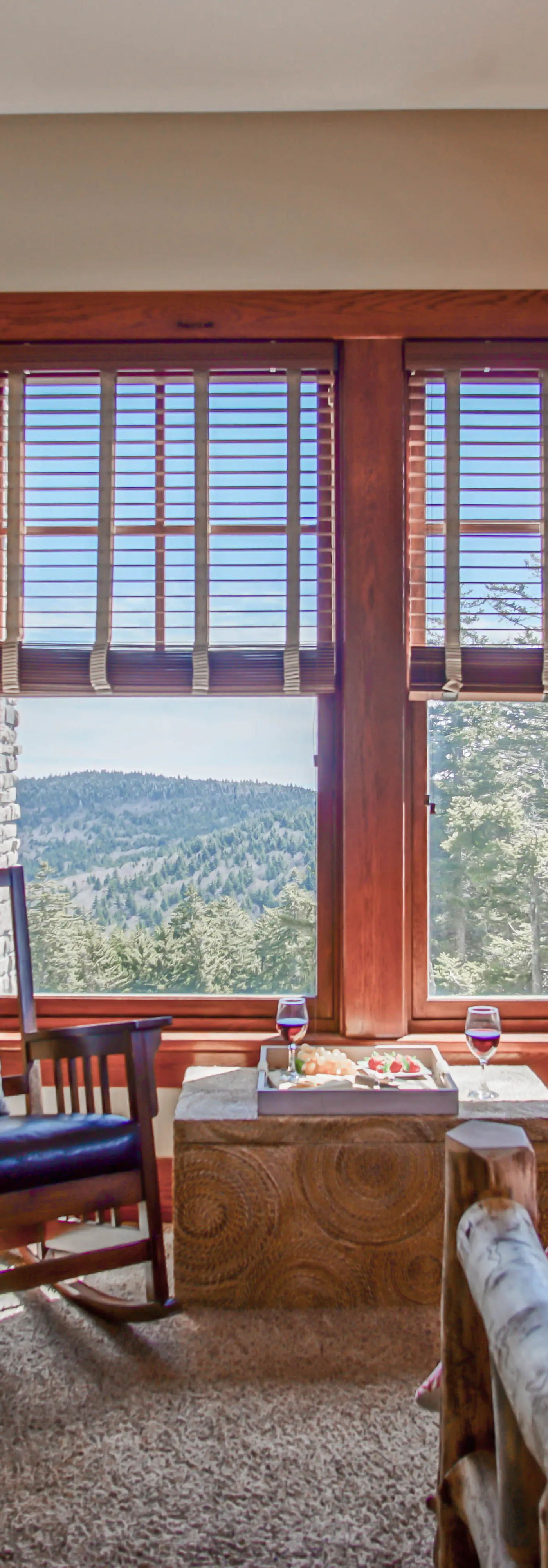 8 Br: Sanctuary Slopeside 1