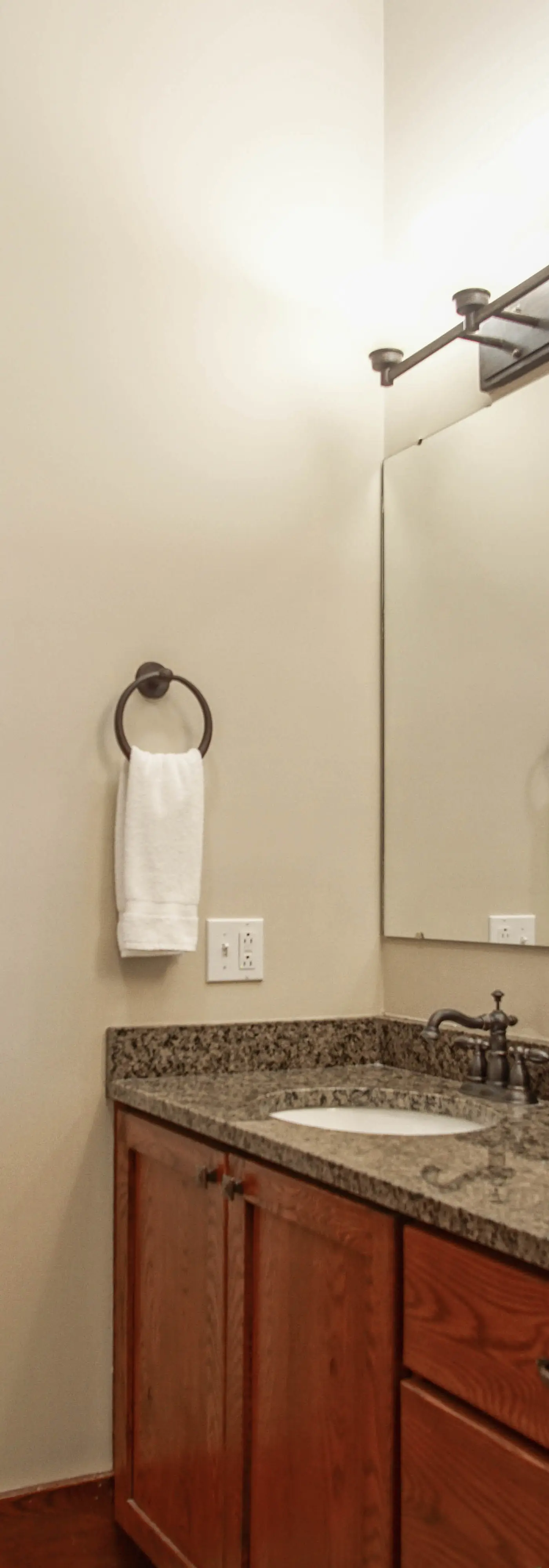 8 Br: Sanctuary Slopeside 1