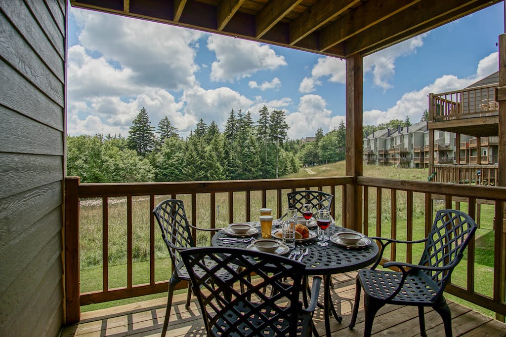 Powderidge 44: 1Br: 1 Bath Flat