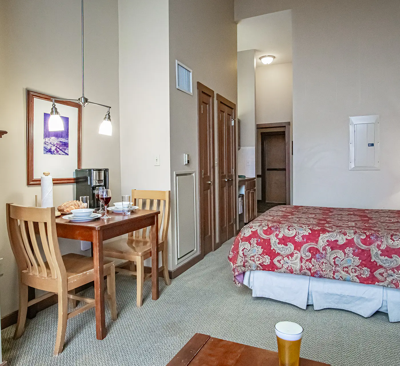 1 Br Jr Studio: Allegheny Springs 414