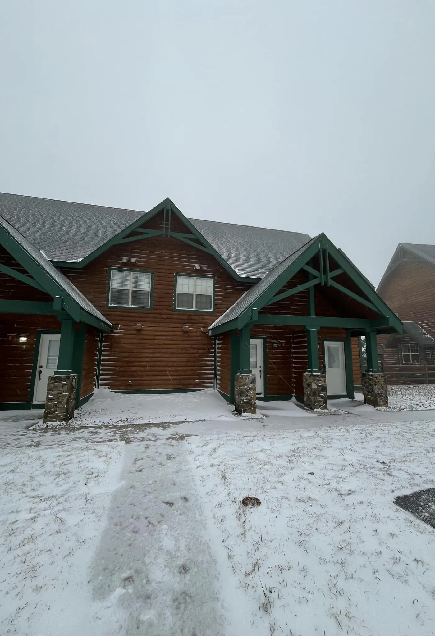 2 Br: Camp 4 #7