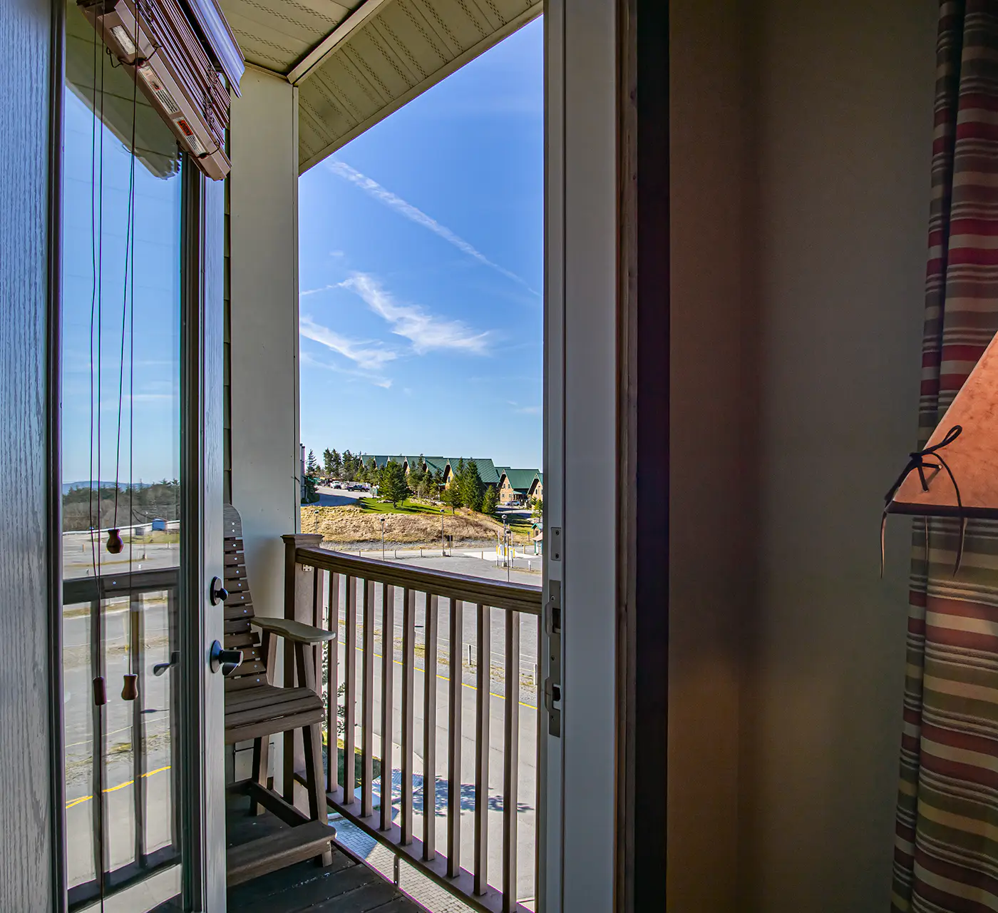 1 Br Studio: Soaring Eagle 414