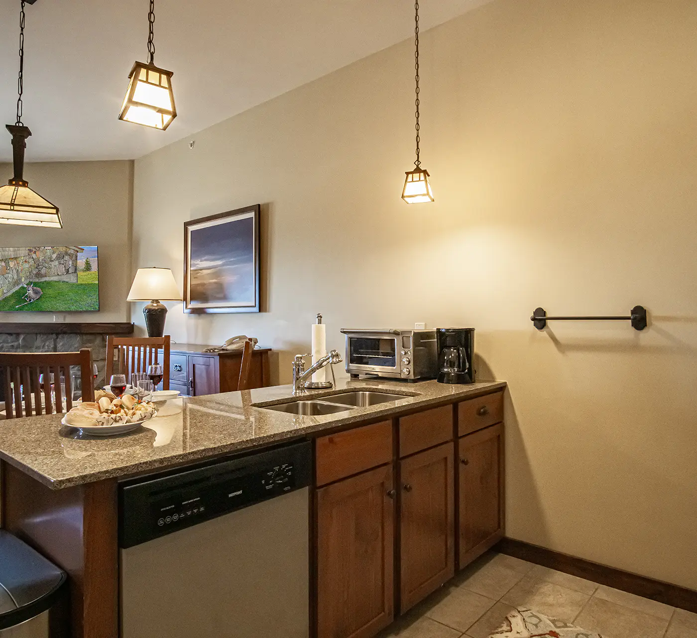 1 Br Studio: Soaring Eagle 414