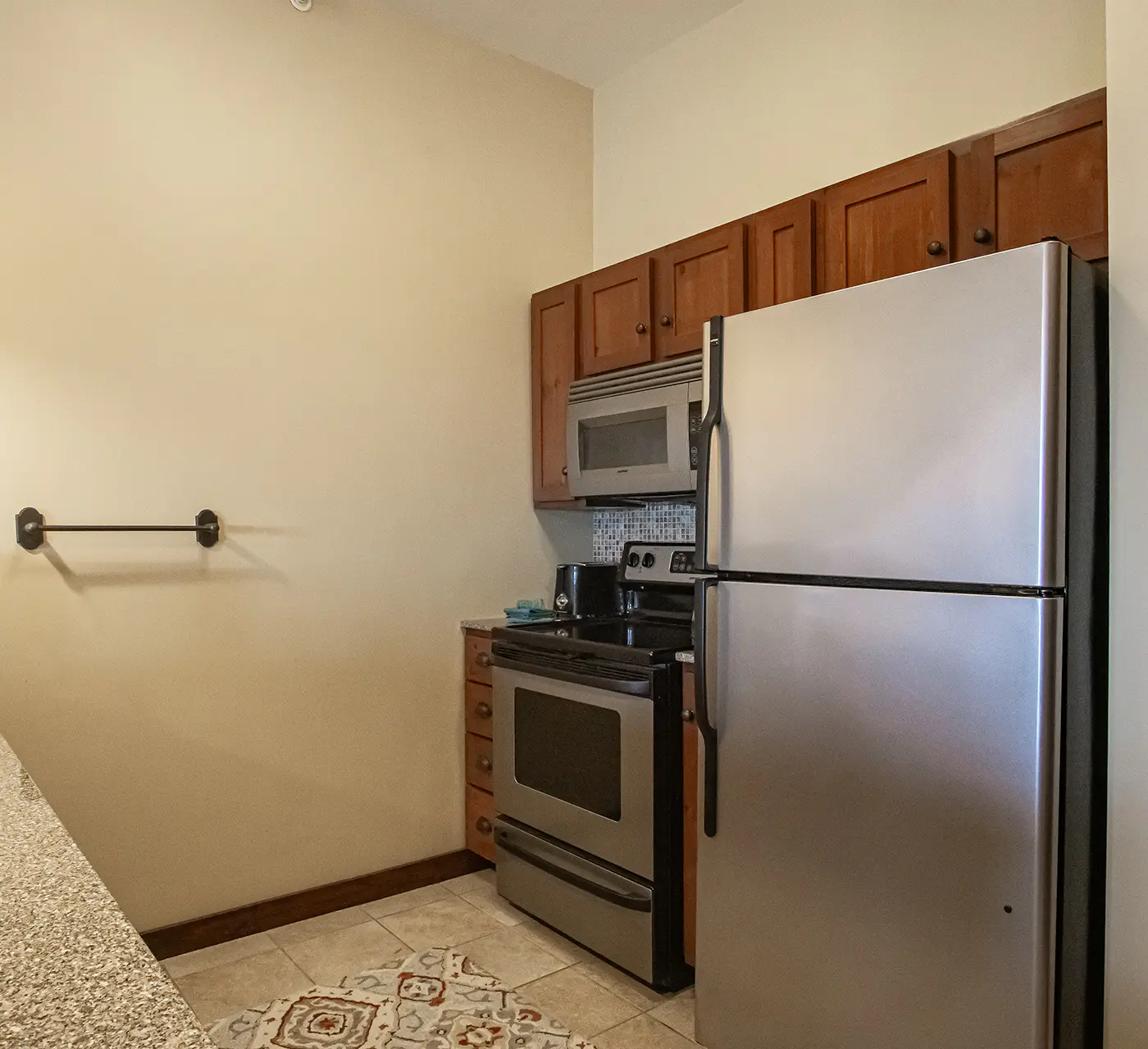 1 Br Studio: Soaring Eagle 414
