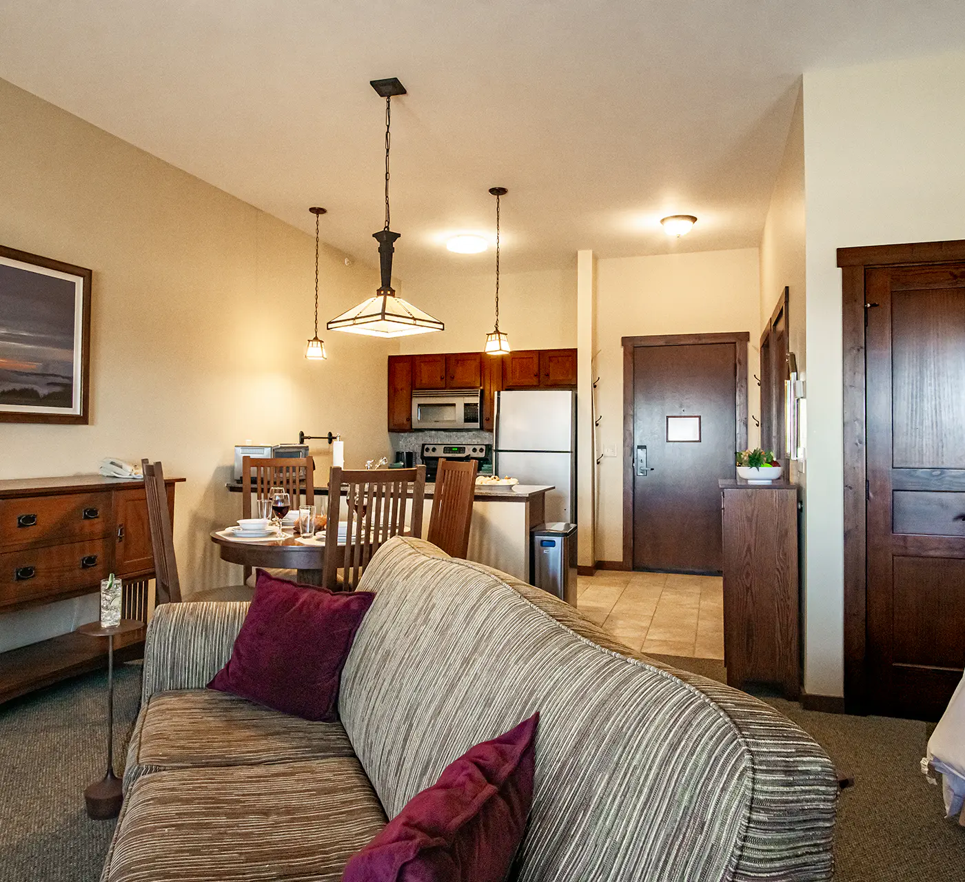 1 Br Studio: Soaring Eagle 414
