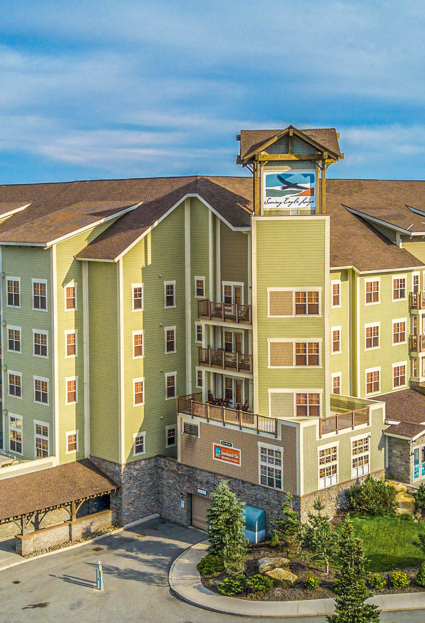 1 Br Studio: Soaring Eagle 414