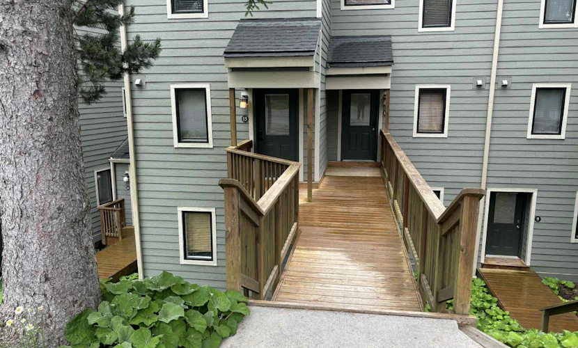 Powderidge 15 Slope Side