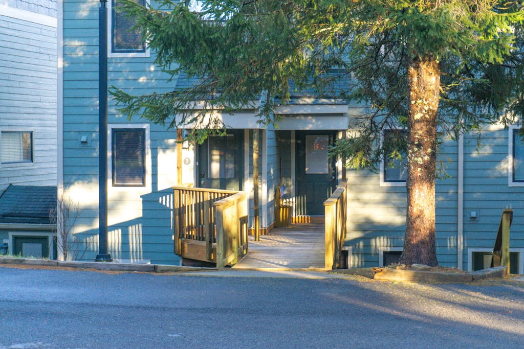 2 Br: Powderidge 7 Slopeside Unit