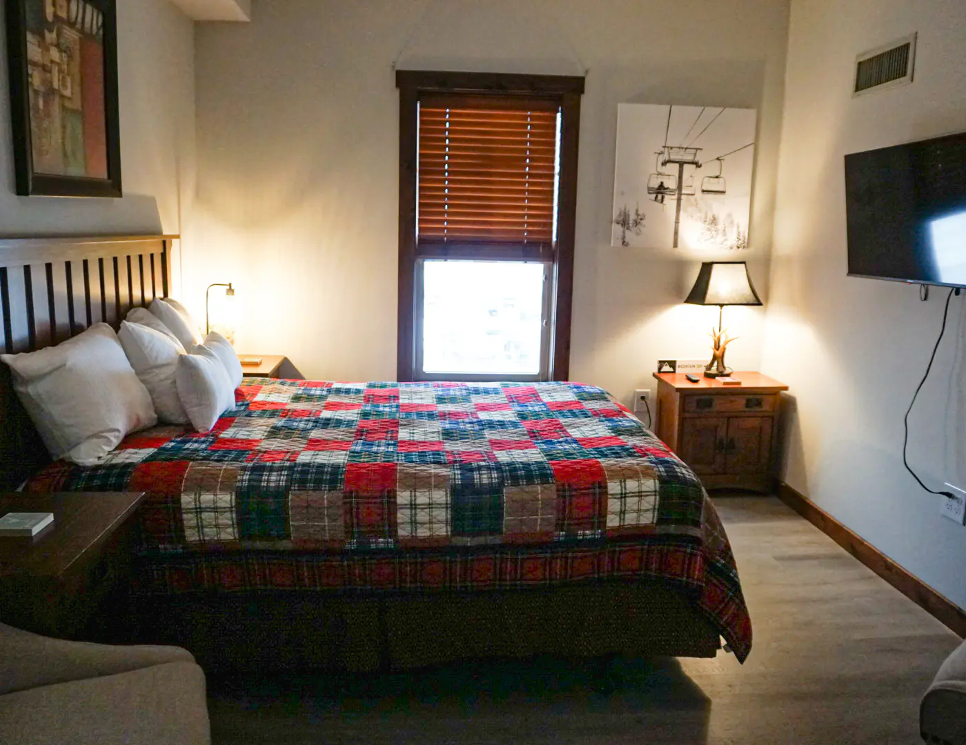 2 Br: Soaring Eagle 216
