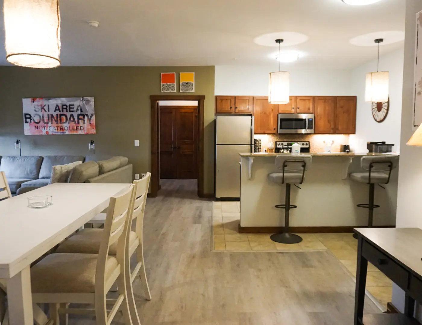 2 Br: Soaring Eagle 216